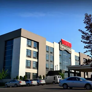 Hotel Grand Times - Aeroport De, Quebec City