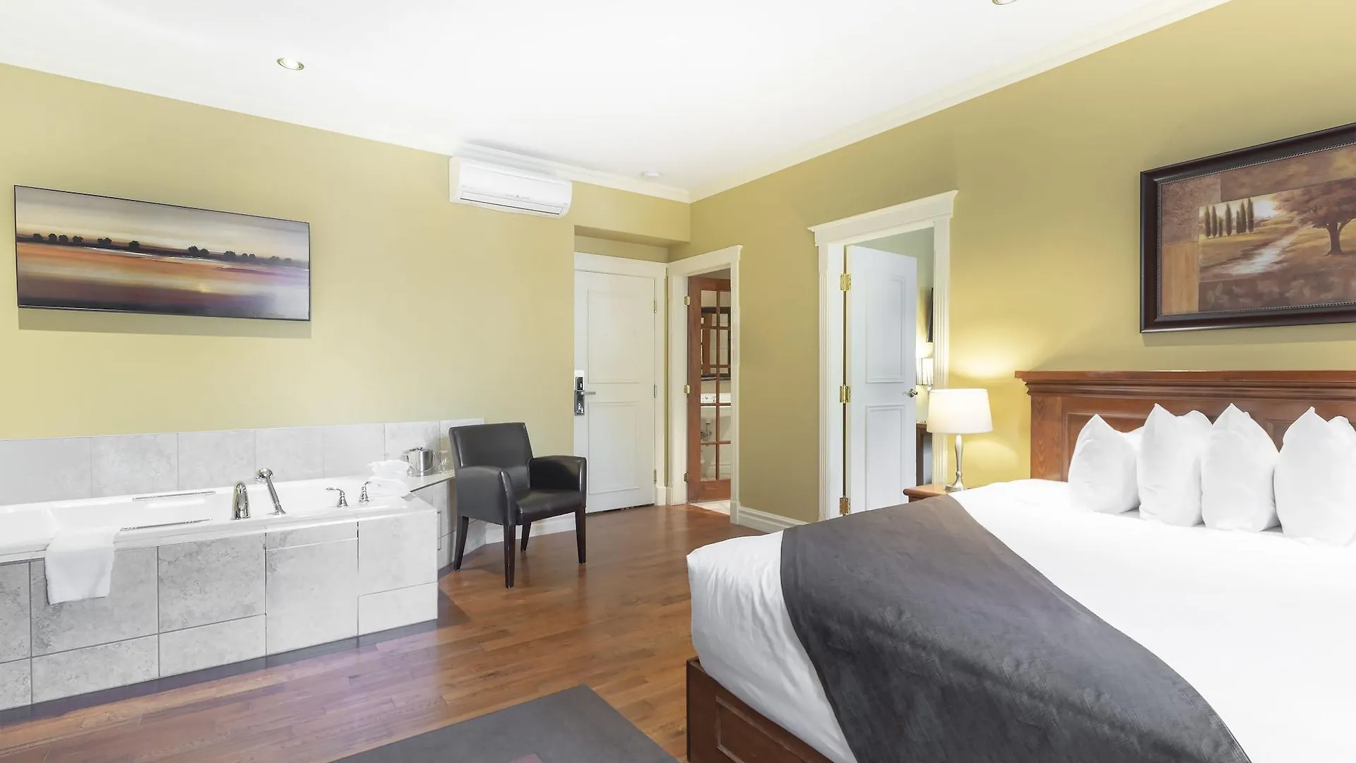 Unilofts Grande-Allee Quebec City Hotel